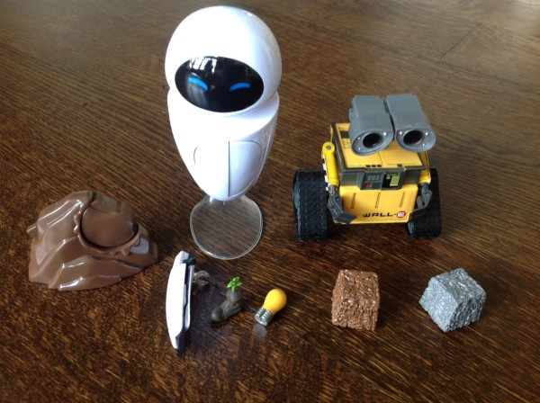 Thinkway Toys WALL-E and EVE ©PixieDustDaily